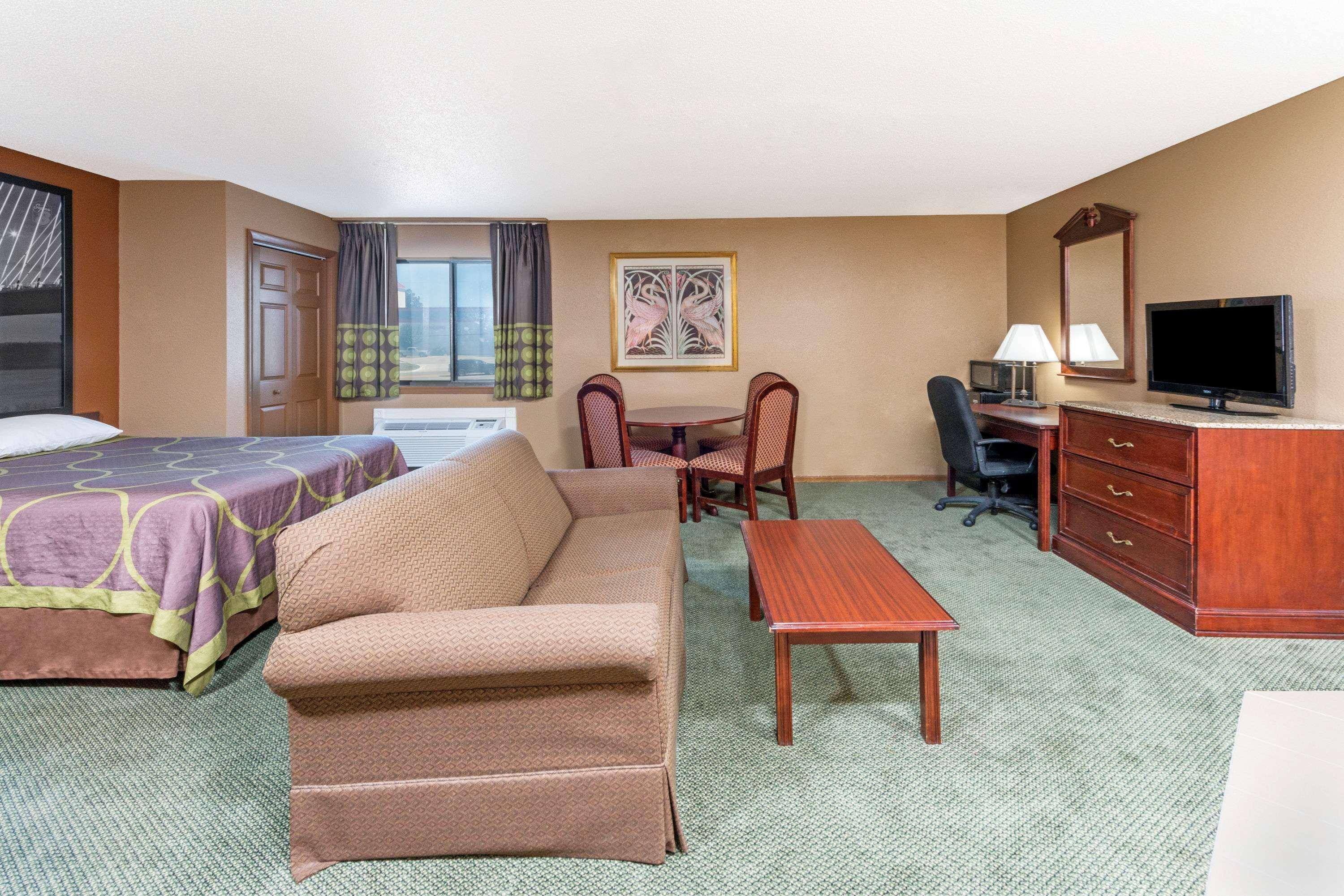 Готель Super 8 By Wyndham Poplar Bluff Missouri Екстер'єр фото